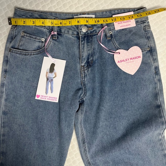 Ashley Mason Blue Heart Back Pockets Straight Wide Leg Jeans NWT
Size 5/27 - Picture 5 of 9